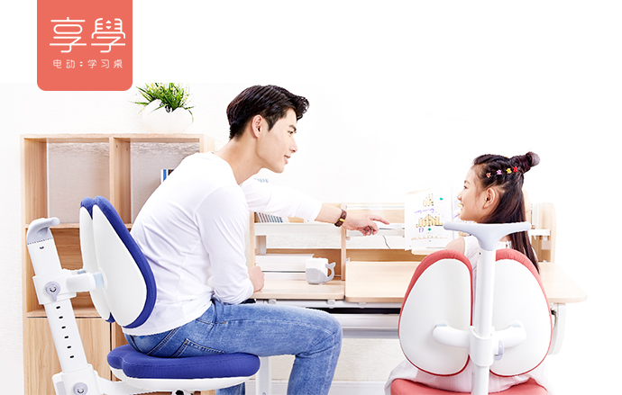 一套享学电动学习桌，让孩子从小用到大，舒适又护脊，家长够省心
